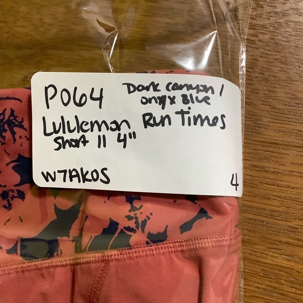 Lululemon Run Times Short II*4" Sz 4 Dark Canyon - Picture 11 of 11